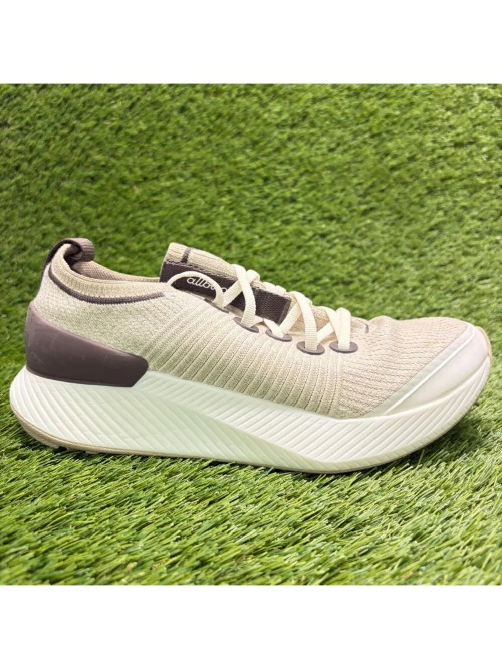 Allbirds Tree Glider Womens Size 9.5 Beige Brown Athletic Running Shoes Sneakers